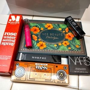 Makeup bundle